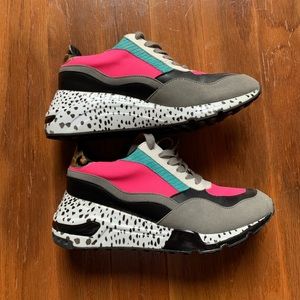 STEVE MADDEN BRAND NEW high top sneakers
